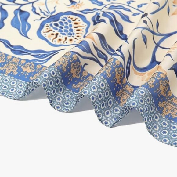 ✨ Luxe Silky Square Scarf – 27.5\